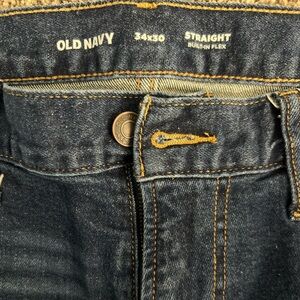 Old Navy Built-In Flex Straight fit jeans.